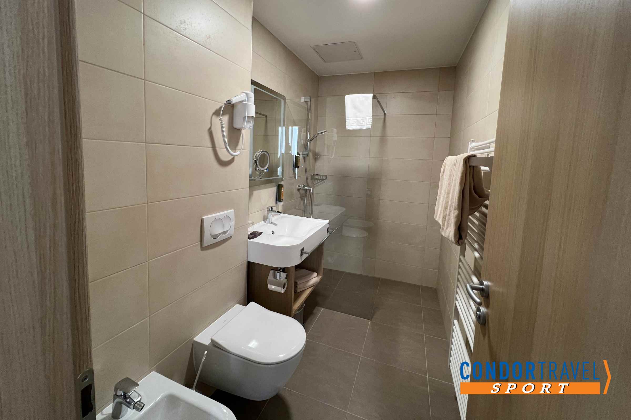Grand Hotel Rogaska Sport resort bathroom