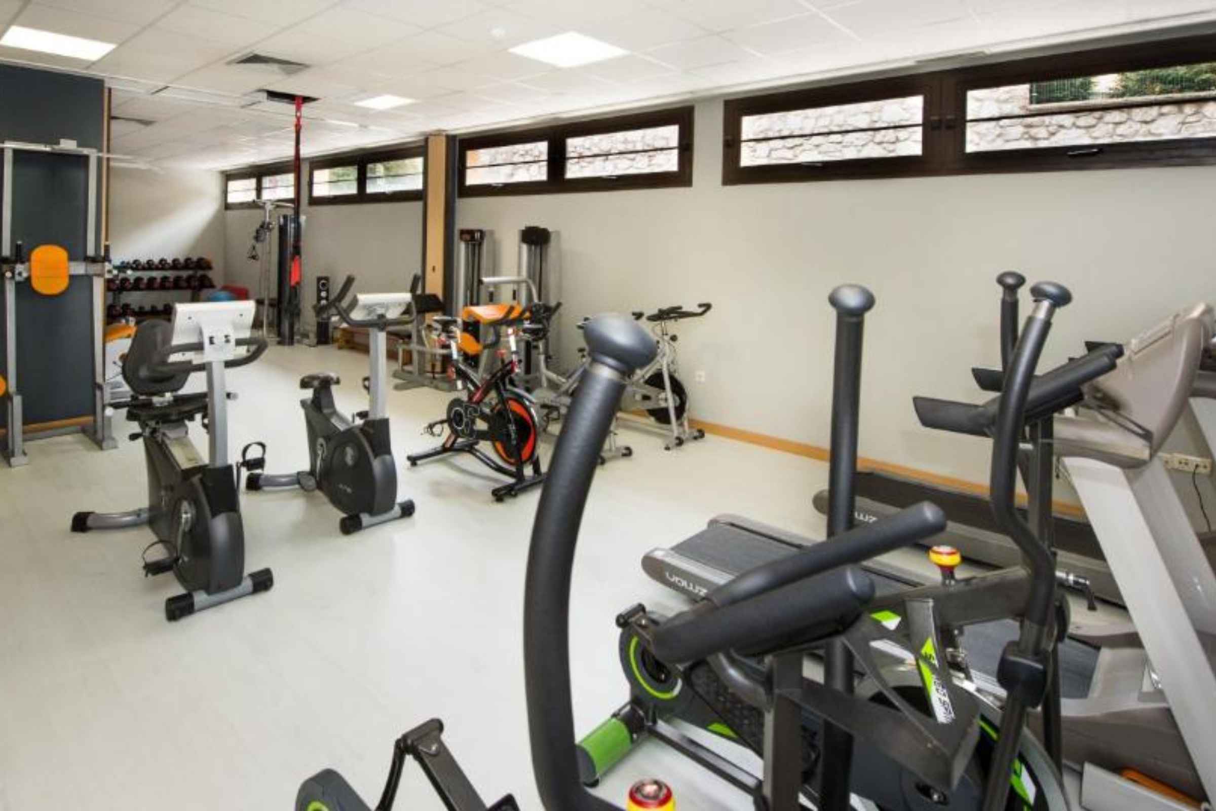 Segovia-Sierra-de-guadarrama-Hotel-Spain-sport